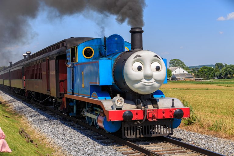 thomas the tank sit and ride